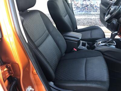 2020 Nissan Rogue SV   - Photo 21 - Owatonna, MN 55060