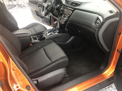 2020 Nissan Rogue SV   - Photo 21 - Owatonna, MN 55060