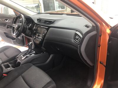 2020 Nissan Rogue SV   - Photo 23 - Owatonna, MN 55060