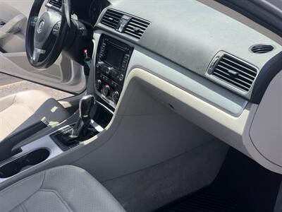 2013 Volkswagen Passat TDI SE   - Photo 19 - Owatonna, MN 55060