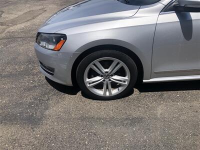 2013 Volkswagen Passat TDI SE   - Photo 5 - Owatonna, MN 55060