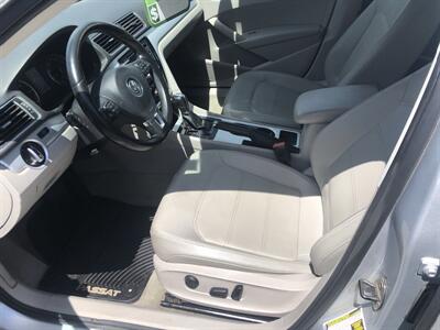 2013 Volkswagen Passat TDI SE   - Photo 9 - Owatonna, MN 55060