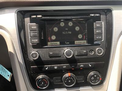 2013 Volkswagen Passat TDI SE   - Photo 27 - Owatonna, MN 55060