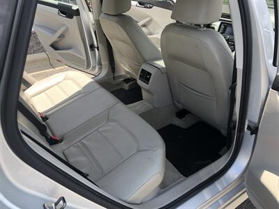 2013 Volkswagen Passat TDI SE   - Photo 22 - Owatonna, MN 55060
