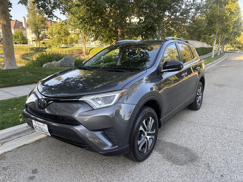 2018 Toyota RAV4 LE Only 78219 miles! - Photo 1 - Valencia, CA 91355