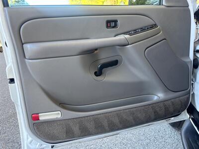 2004 Chevrolet Tahoe  Runs great! - Photo 18 - Valencia, CA 91355