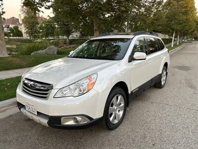 2012 Subaru Outback 3.6R Limited  DON’T MISS THIS!! LOW MILES! GORGEOUS!! Wagon