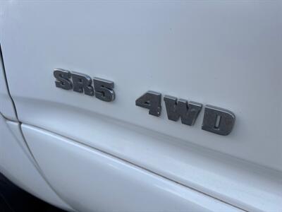 2005 Toyota 4Runner SR5  4x4! RUNS BEAUTIFUL!! - Photo 45 - Valencia, CA 91355
