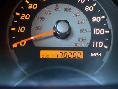 2005 Toyota 4Runner SR5  4x4! RUNS BEAUTIFUL!! - Photo 30 - Valencia, CA 91355