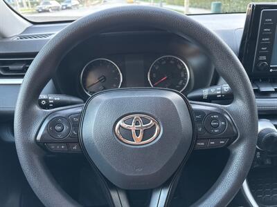 2020 Toyota RAV4 LE  Beautiful! Low Miles! Like New! - Photo 21 - Valencia, CA 91355