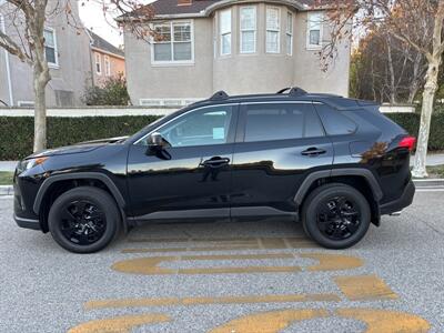 2020 Toyota RAV4 LE  Beautiful! Low Miles! Like New! - Photo 2 - Valencia, CA 91355