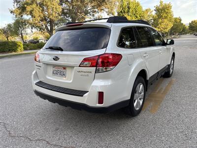 2011 Subaru Outback 2.5i Premium  RUNS BEAUTIFULLY! - Photo 5 - Valencia, CA 91355