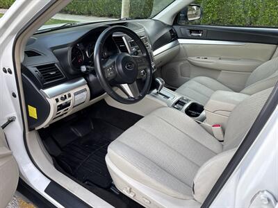 2011 Subaru Outback 2.5i Premium  RUNS BEAUTIFULLY! - Photo 10 - Valencia, CA 91355
