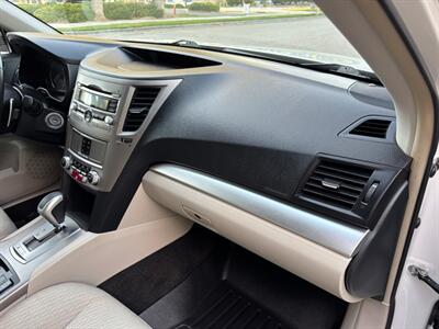 2011 Subaru Outback 2.5i Premium  RUNS BEAUTIFULLY! - Photo 22 - Valencia, CA 91355