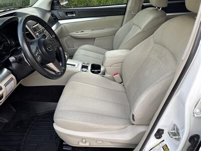 2011 Subaru Outback 2.5i Premium  RUNS BEAUTIFULLY! - Photo 11 - Valencia, CA 91355