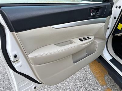 2011 Subaru Outback 2.5i Premium  RUNS BEAUTIFULLY! - Photo 24 - Valencia, CA 91355