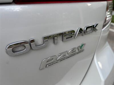 2011 Subaru Outback 2.5i Premium  RUNS BEAUTIFULLY! - Photo 50 - Valencia, CA 91355