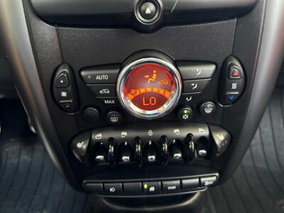 2011 MINI Cooper Countryman S ALL4 Manual transmission!!  MANUAL!! Super clean!! Great looking interior !! - Photo 30 - Valencia, CA 91355