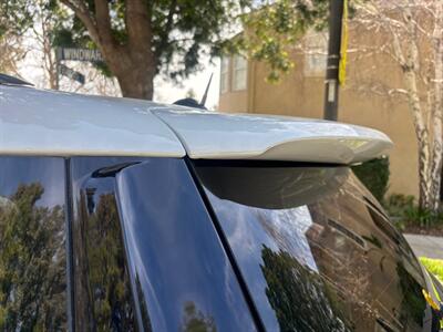 2011 MINI Cooper Countryman S ALL4 Manual transmission!!  MANUAL!! Super clean!! Great looking interior !! - Photo 9 - Valencia, CA 91355