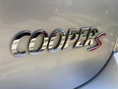 2011 MINI Cooper Countryman S ALL4 Manual transmission!!  MANUAL!! Super clean!! Great looking interior !! - Photo 11 - Valencia, CA 91355