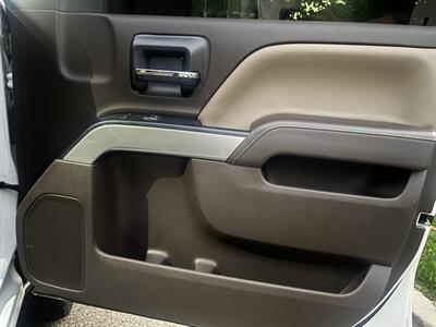 2018 Chevrolet Silverado 1500 LT Z71  Low miles!! Gorgeous! Salvage title from hail . Never been in an accident! - Photo 18 - Valencia, CA 91355