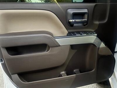 2018 Chevrolet Silverado 1500 LT Z71  Low miles!! Gorgeous! Salvage title from hail . Never been in an accident! - Photo 19 - Valencia, CA 91355