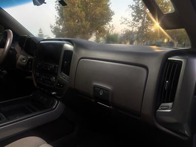 2018 Chevrolet Silverado 1500 LT Z71  Low miles!! Gorgeous! Salvage title from hail . Never been in an accident! - Photo 17 - Valencia, CA 91355