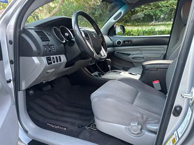 2015 Toyota Tacoma PreRunner V6 ONLY 75532 MILES!!  Absolutely beautiful - Photo 15 - Valencia, CA 91355