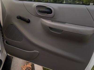 2000 Ford F-150 XL  Manual transmission! Low Miles - Photo 18 - Valencia, CA 91355