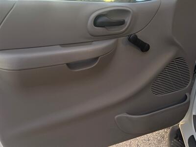2000 Ford F-150 XL  Manual transmission! Low Miles - Photo 19 - Valencia, CA 91355