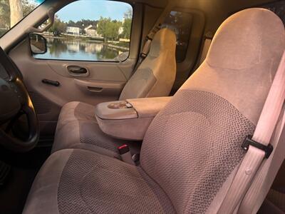 2000 Ford F-150 XL  Manual transmission! Low Miles - Photo 10 - Valencia, CA 91355