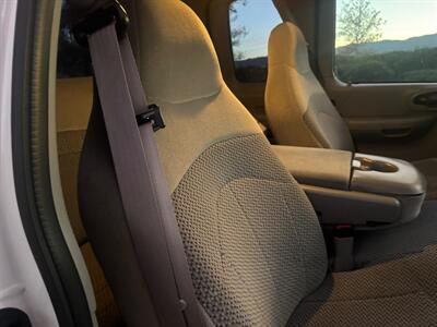 2000 Ford F-150 XL  Manual transmission! Low Miles - Photo 15 - Valencia, CA 91355