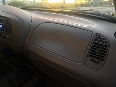 2000 Ford F-150 XL  Manual transmission! Low Miles - Photo 16 - Valencia, CA 91355