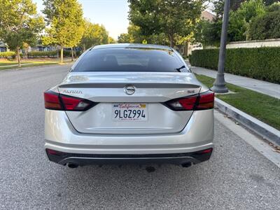 2019 Nissan Altima 2.5 SR  Great driving sedan!!! - Photo 3 - Valencia, CA 91355