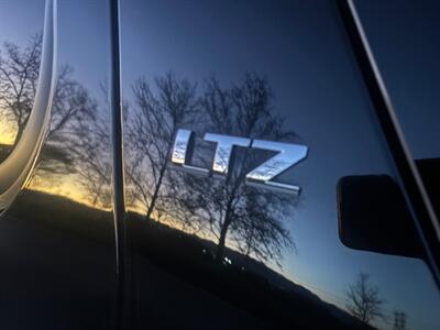 2014 Chevrolet Tahoe LTZ   - Photo 11 - Valencia, CA 91355