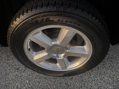 2014 Chevrolet Tahoe LTZ   - Photo 10 - Valencia, CA 91355
