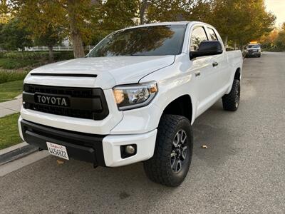 2014 Toyota Tundra SR  4x4!!!!! LOW MILES! Truck