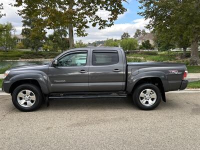 2012 Toyota Tacoma V6  TRD SPORT 4x4 BEAUTIFUL TRUCK!!! - Photo 2 - Valencia, CA 91355