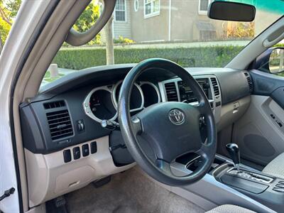 2004 Toyota 4Runner SR5 New Engine at 190,000  Super clean!!! Well maintained!! Engine replaced at 190,000 Runs and drives PERFECT!! - Photo 8 - Valencia, CA 91355