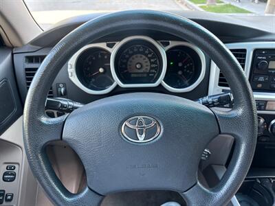 2004 Toyota 4Runner SR5 New Engine at 190,000  Super clean!!! Well maintained!! Engine replaced at 190,000 Runs and drives PERFECT!! - Photo 21 - Valencia, CA 91355