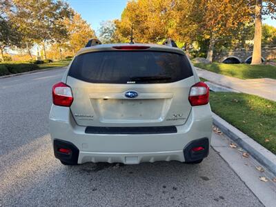 2015 Subaru XV Crosstrek 2.0i Premium Really beautiful Subaru. Great color , runs great. - Photo 4 - Valencia, CA 91355