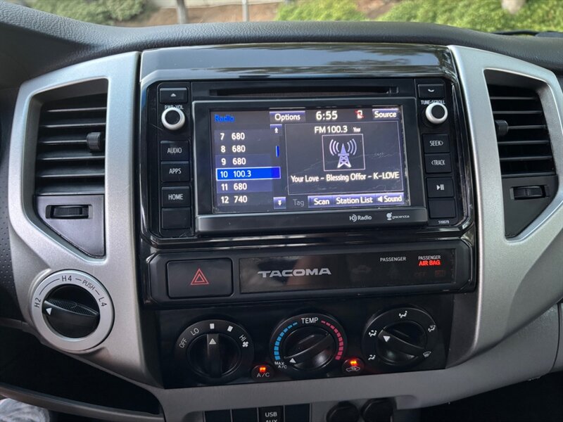 2015 Toyota Tacoma V6 photo 21