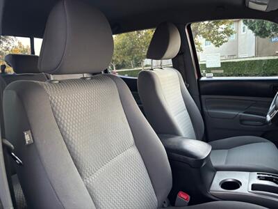 2015 Toyota Tacoma V6 ONE OWNER, 46,638 ORIGINAL MILES   - Photo 16 - Valencia, CA 91355