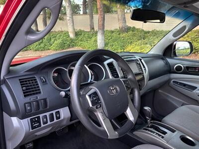 2015 Toyota Tacoma V6 ONE OWNER, 46,638 ORIGINAL MILES   - Photo 10 - Valencia, CA 91355