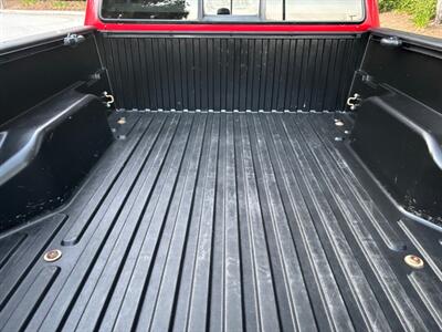 2015 Toyota Tacoma V6 ONE OWNER, 46,638 ORIGINAL MILES   - Photo 29 - Valencia, CA 91355