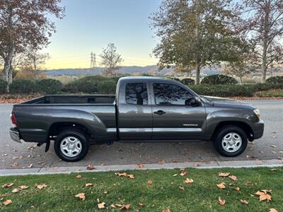 2011 Toyota Tacoma  Reliable! Low miles ! - Photo 5 - Valencia, CA 91355