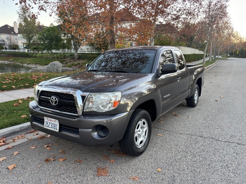 2011 Toyota Tacoma  Reliable! Low miles ! - Photo 1 - Valencia, CA 91355