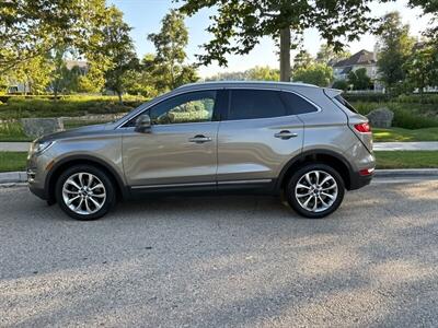 2017 Lincoln MKC Select  76680 LOW MILES!! BEAUTIFUL SUV!! - Photo 2 - Valencia, CA 91355