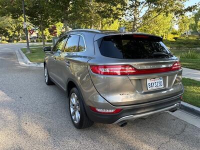 2017 Lincoln MKC Select  76680 LOW MILES!! BEAUTIFUL SUV!! - Photo 3 - Valencia, CA 91355