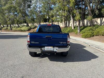 2015 Toyota Tacoma PreRunner V6   - Photo 4 - Valencia, CA 91355